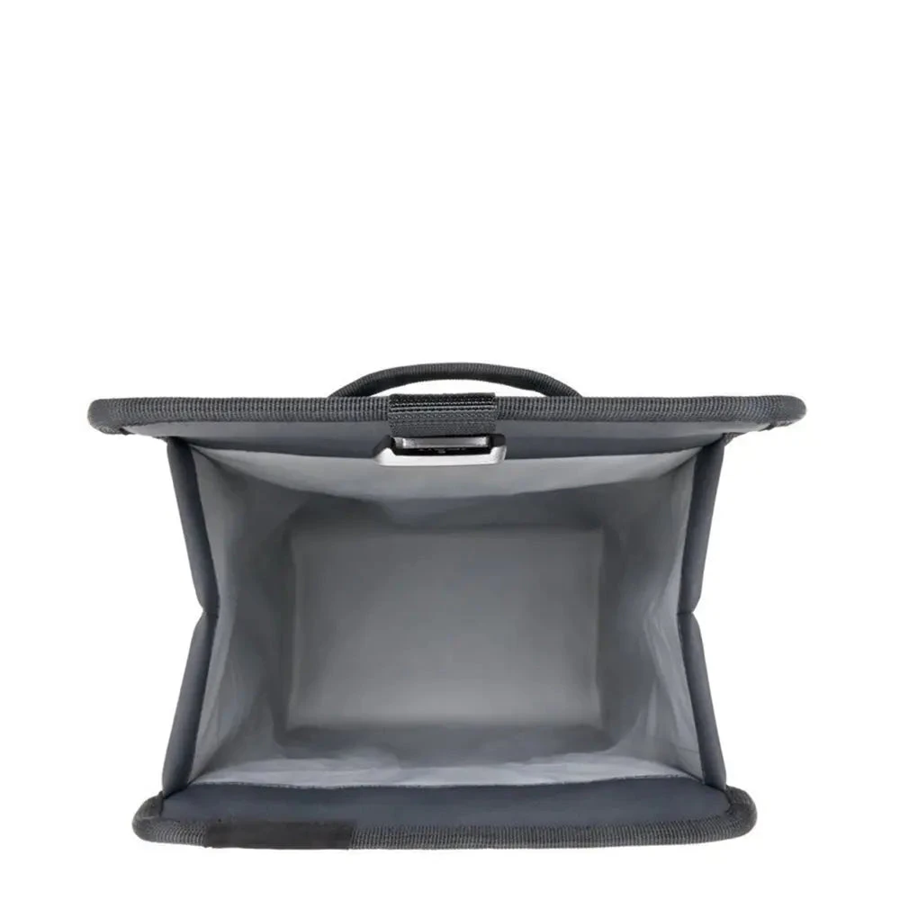 YETI Daytrip Lunch Bag Charcoal 9 YETI Daytrip Lunch Bag Charcoal - Image 7