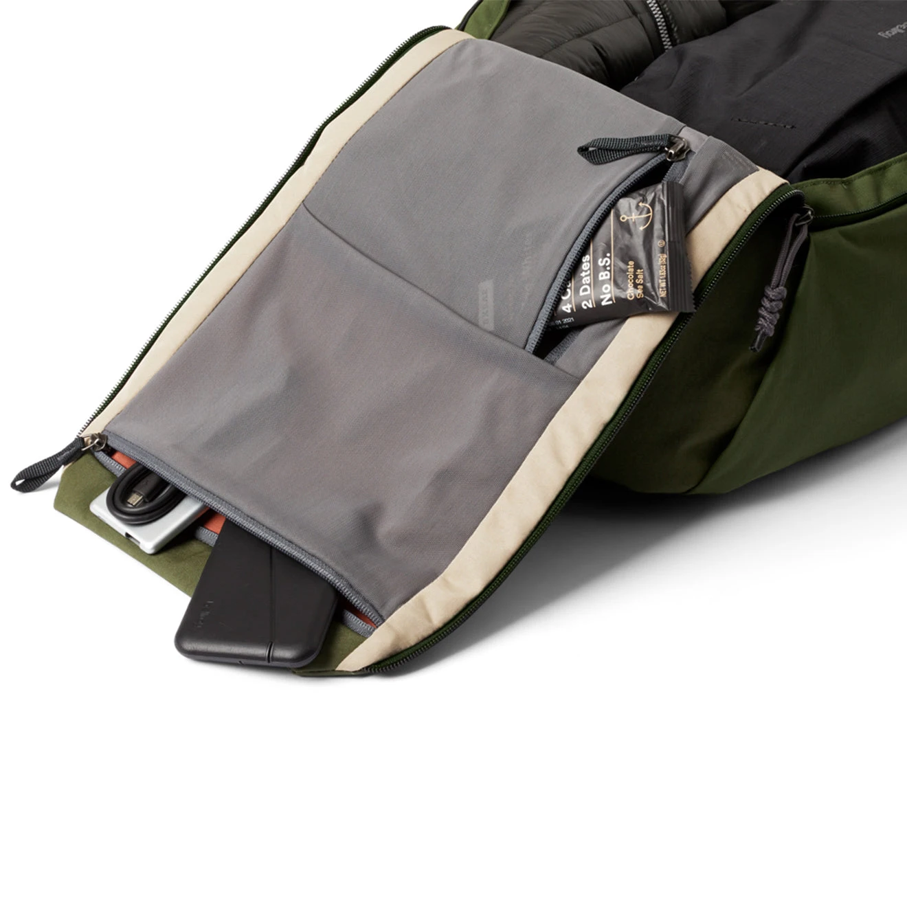 Bellroy Venture Backpack 22L Ranger Green 9 Bellroy Venture Backpack 22L Ranger Green - Image 7
